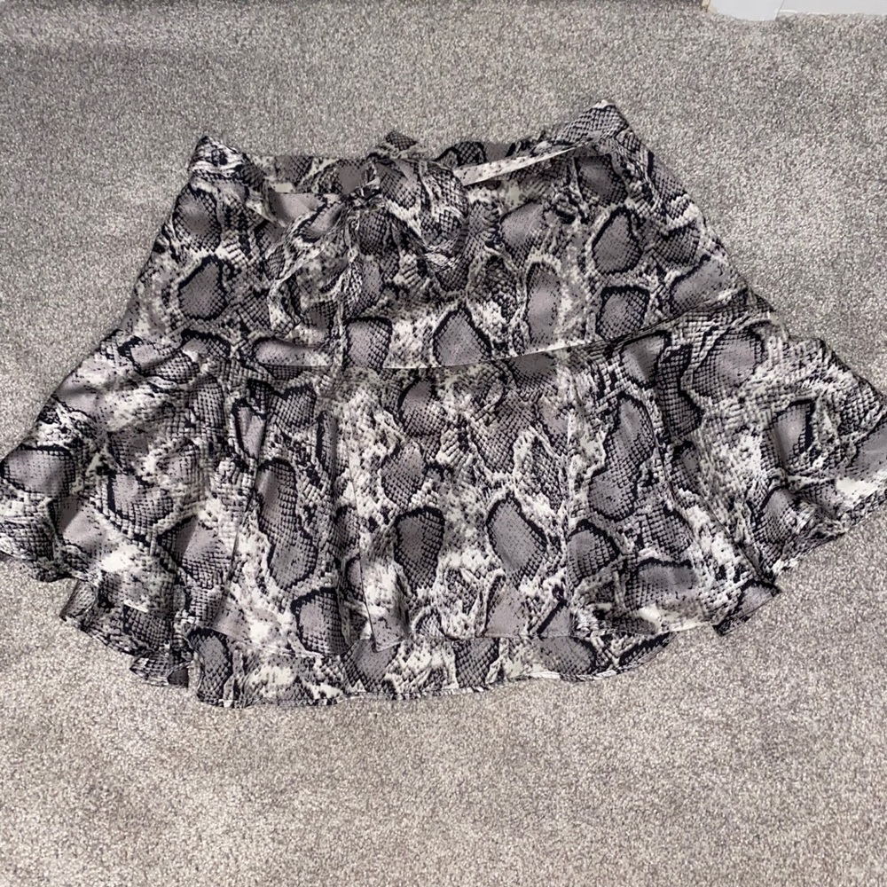 Vestique 9 years later skort new with tags